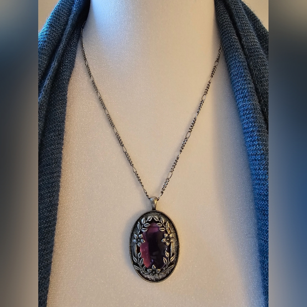 Gothic Floral Purple Pendant Necklace